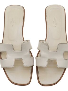 Hermes Horan Flat Sandals White Leather Size 38 / 8 US